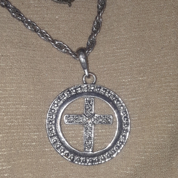 3 Necklaces - Picture 2 of 8